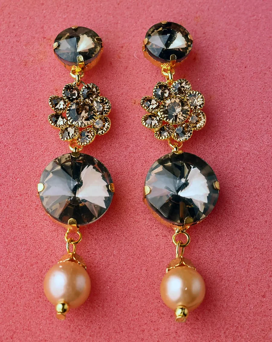 Artificial jewellery