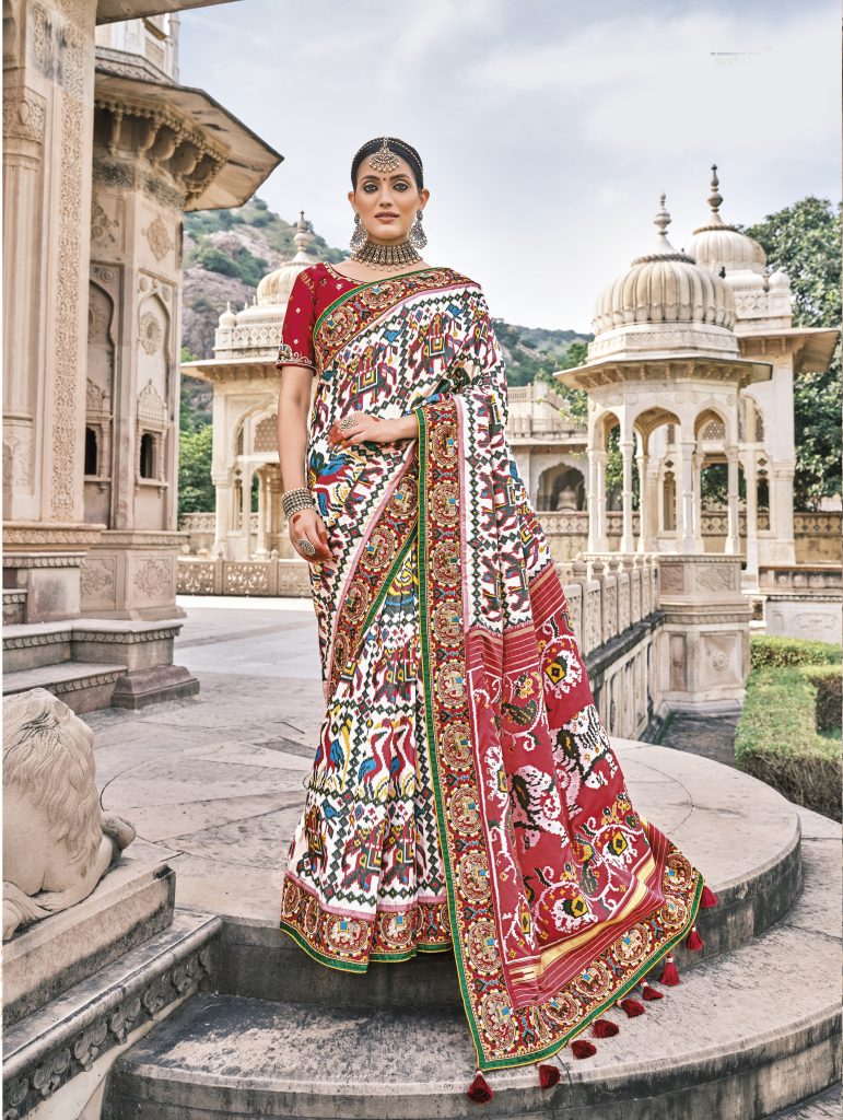 White red handwoven bengal jamdani matka silk saree – GoCoop